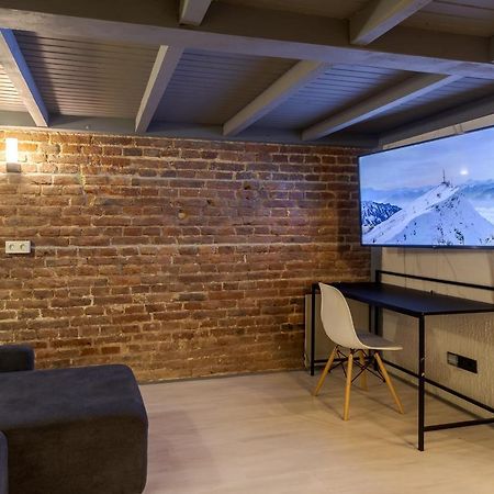 Lesi Apartment With Terrace 리비프 외부 사진
